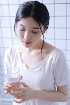 狠毒女配不好过啊