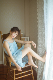 金刚不坏一亿层，绝美女帝成舔狗